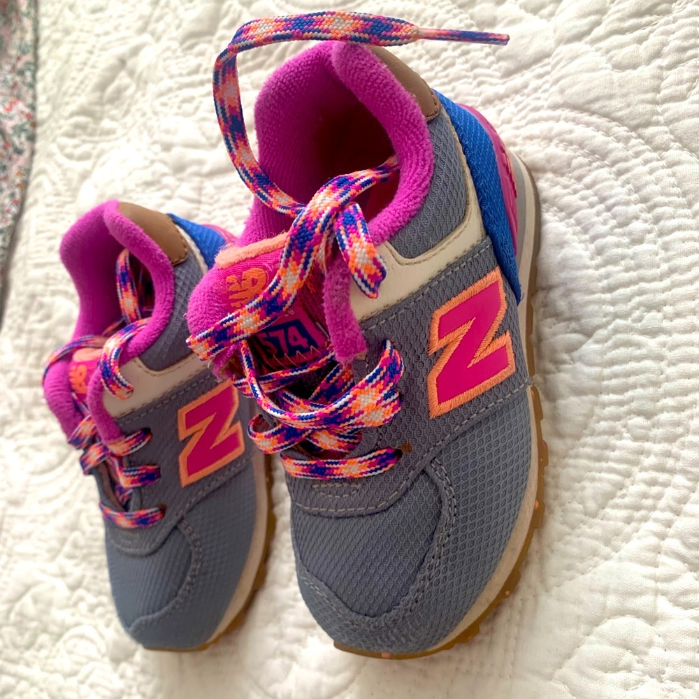 New Balance Tennis Shoes